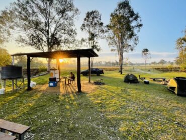 camping somerset dam