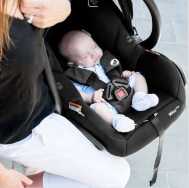 capsule or car seat for newborn