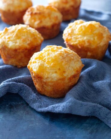 cheesy muffins