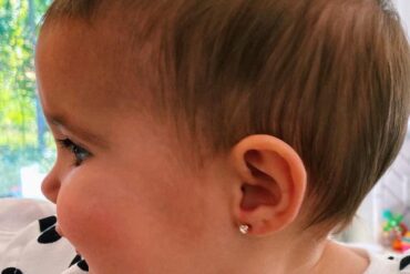 childrens ear piercing