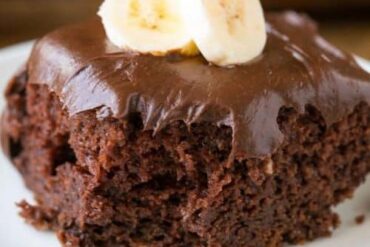 chocolate and banana cake