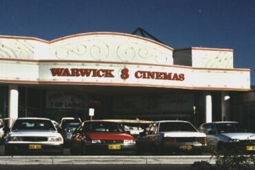 cinemas warwick