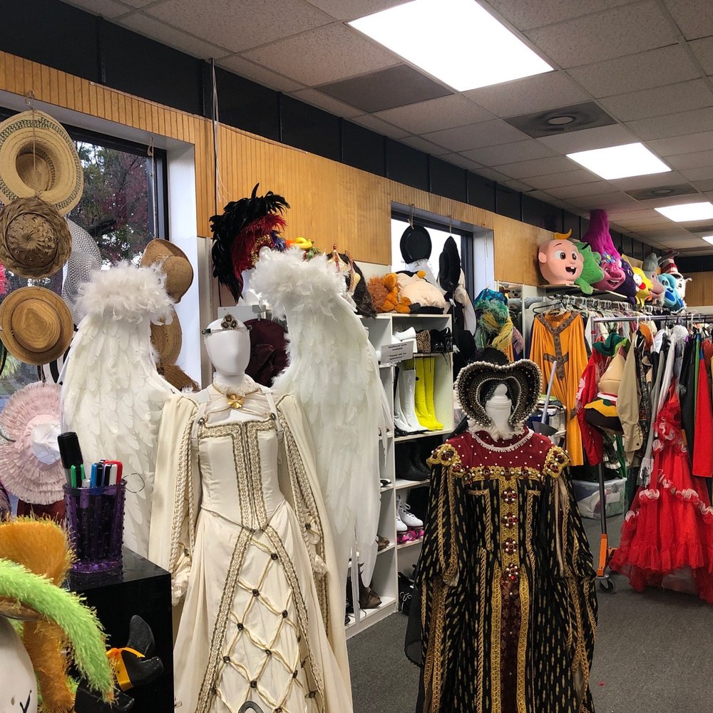 costume shop near me