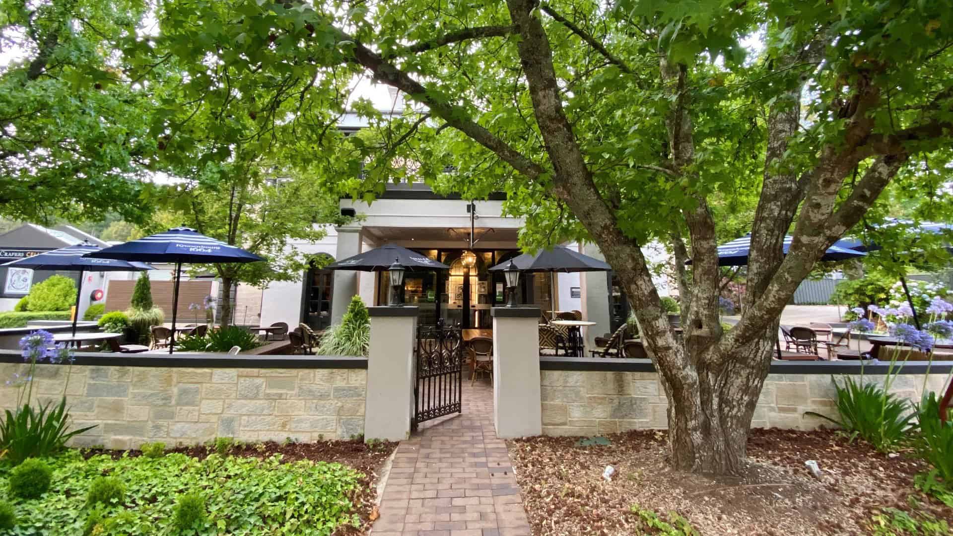 crafers hotel adelaide hills