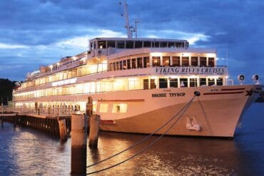 cruise on the river