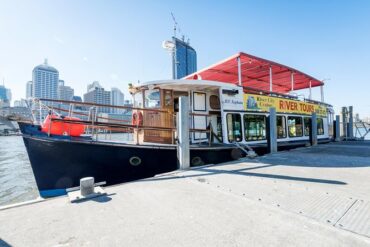 cruising brisbane river