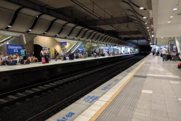 domestic airport sydney