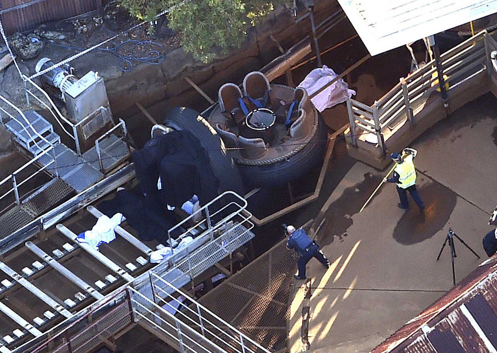 dreamworld australia accident