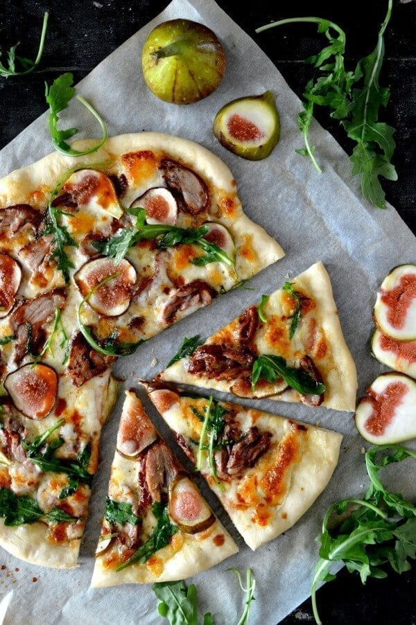 ducks pizzas