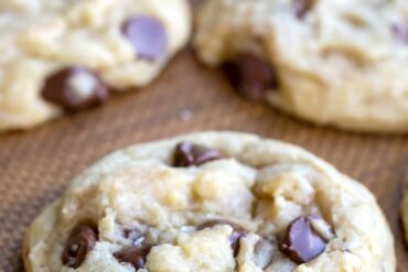 easy choc chip biscuits