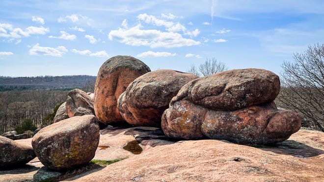 elephant rocks