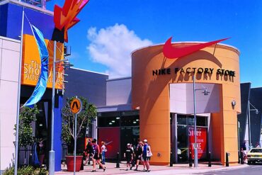 factory outlets gold coast