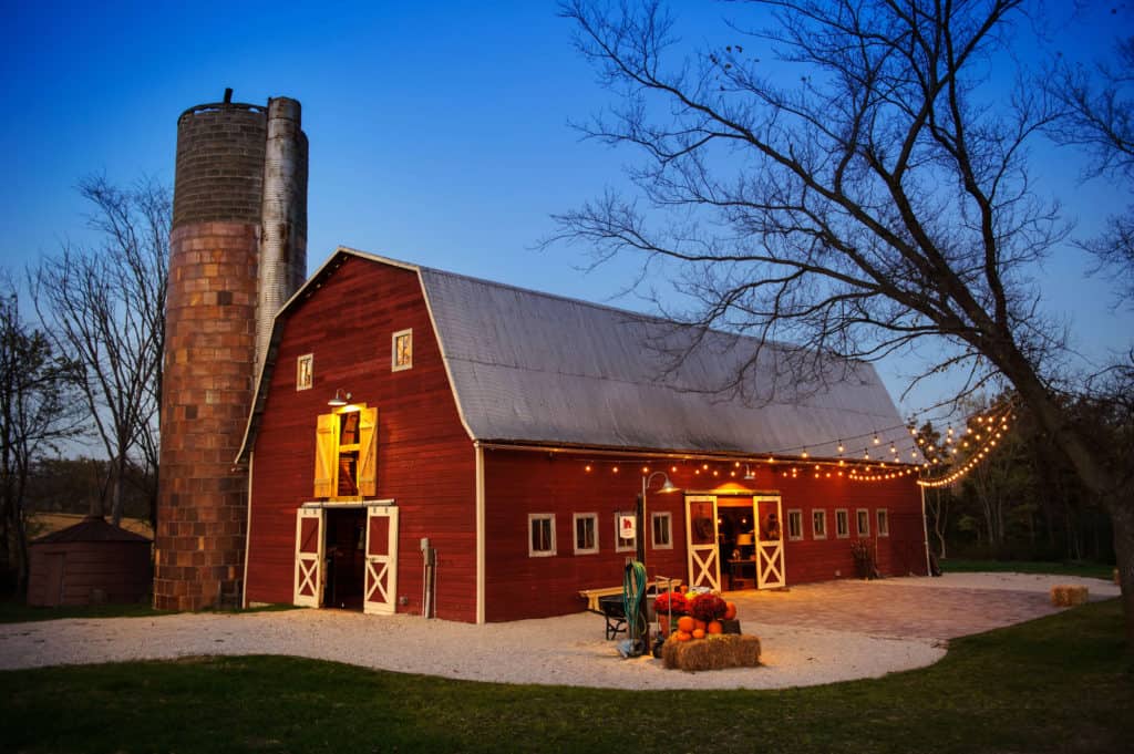 farm barn