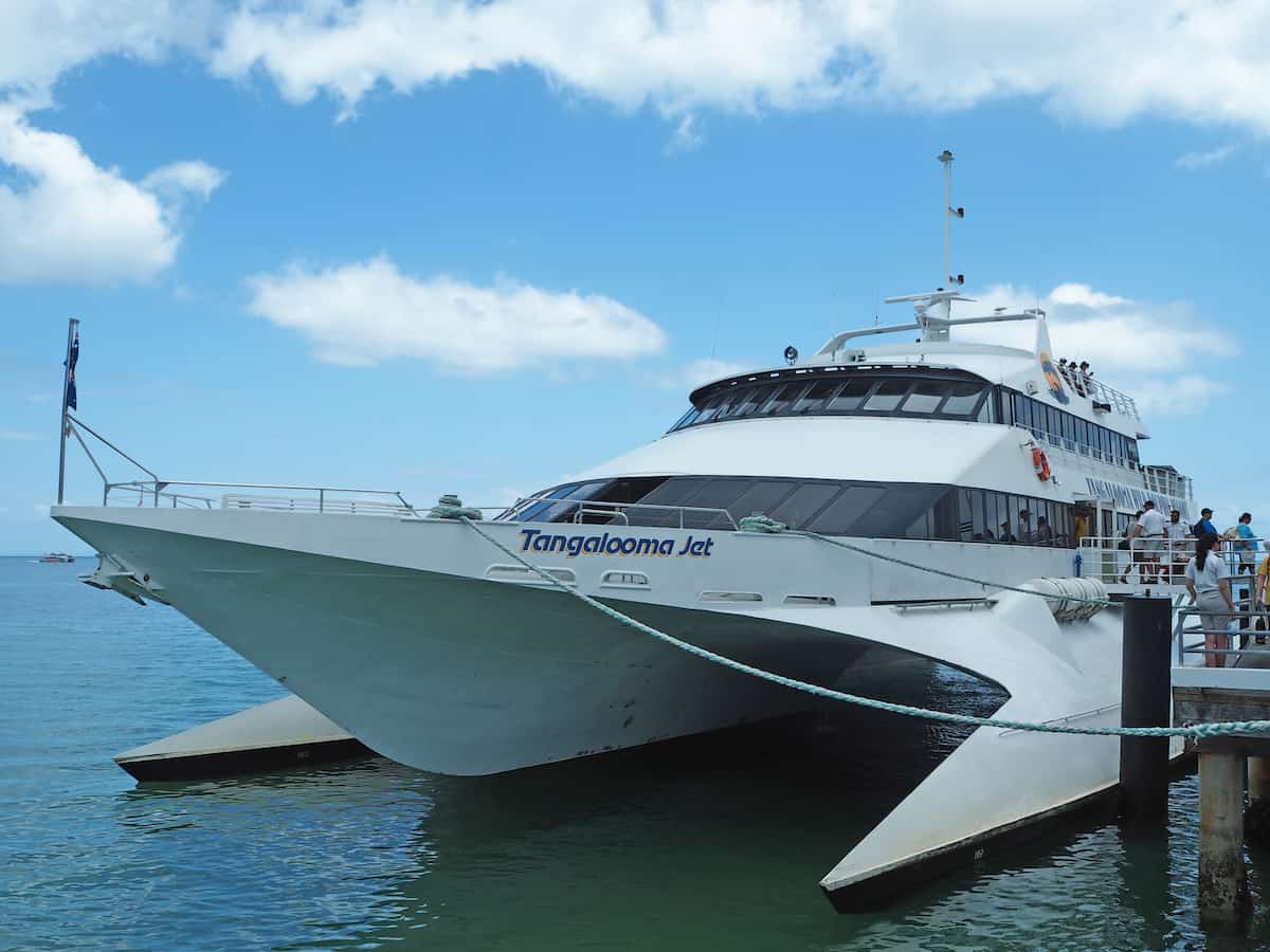 ferry to moreton island