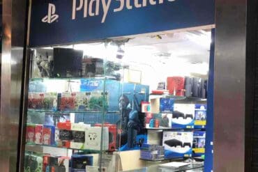 games shop near me