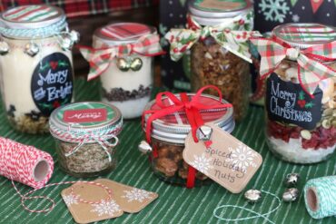 gift in a jar for christmas