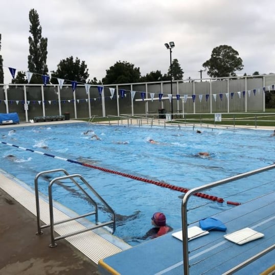 glen innes pools