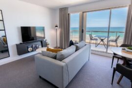 glenelg accommodation adelaide