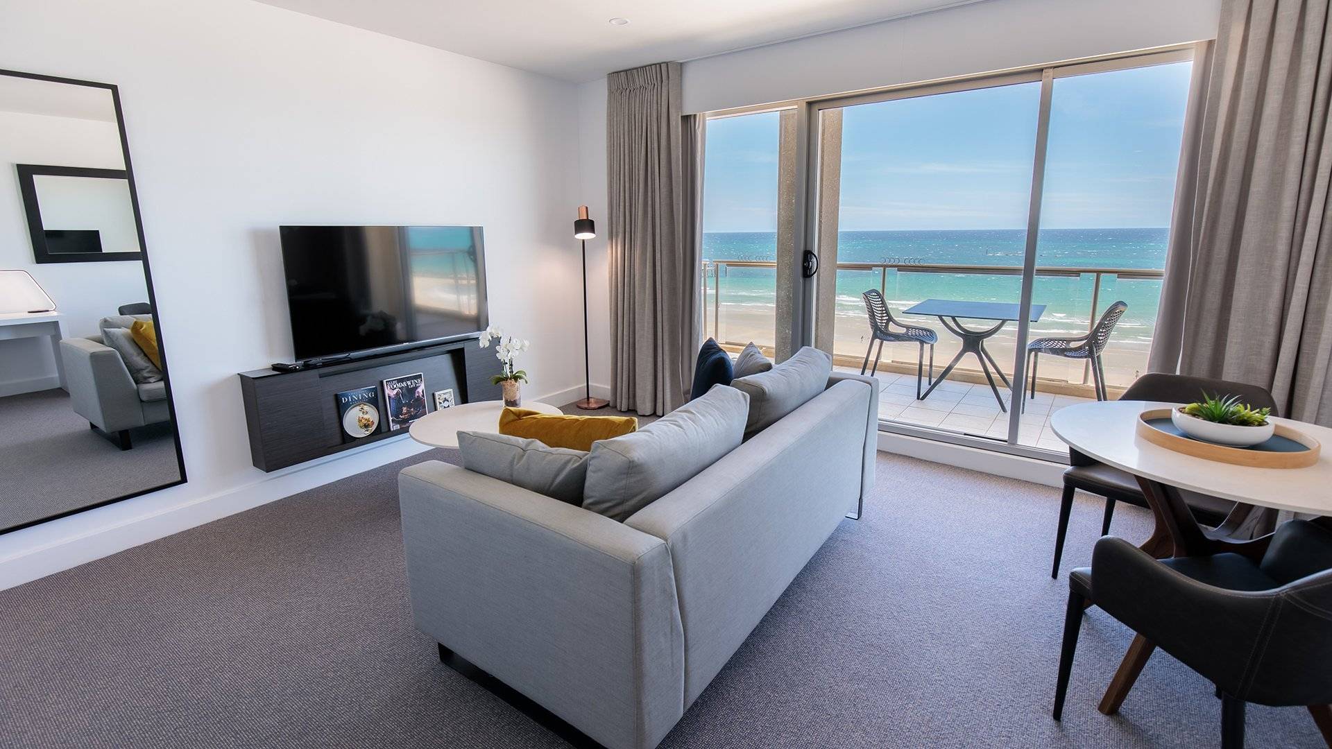 glenelg accommodation adelaide