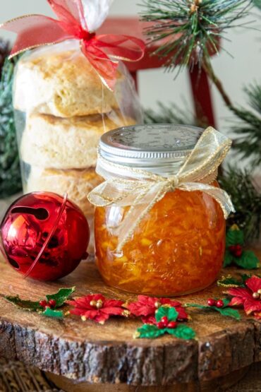 homemade christmas food gifts in a jar