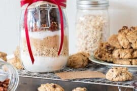 homemade food christmas gifts in a jar