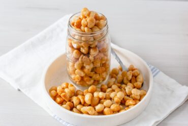 honey roasted macadamia nuts recipe