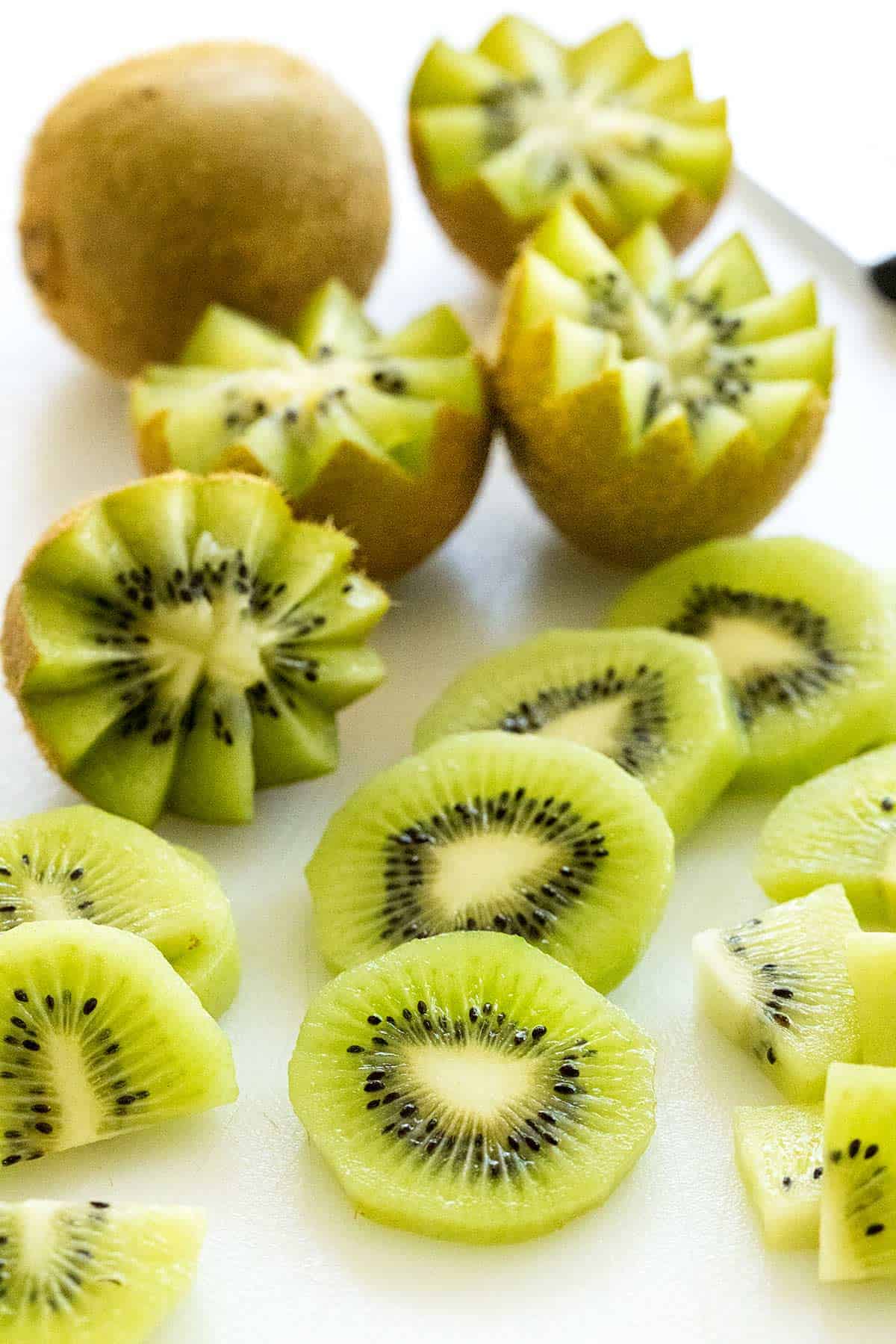 how to cut a kiwi fancy