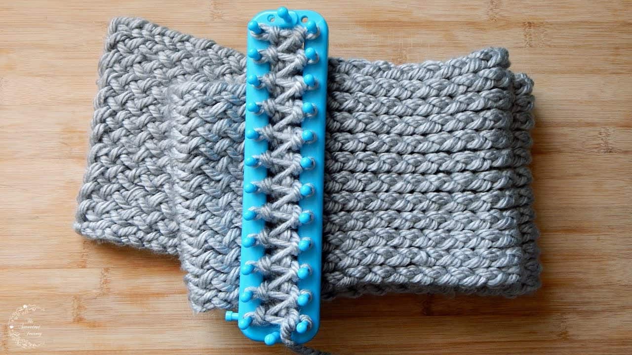 how to knit on a loom