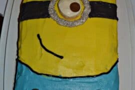 how to make minion cakes