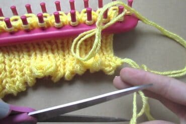 how to use knit loom