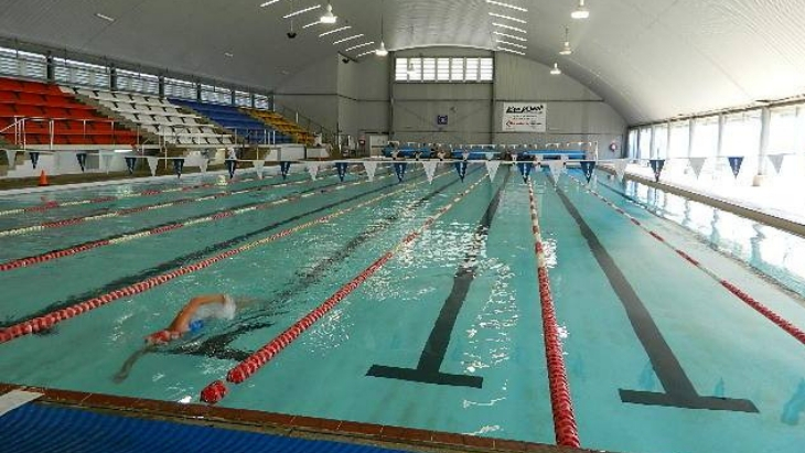 indoor swimming pool brisbane