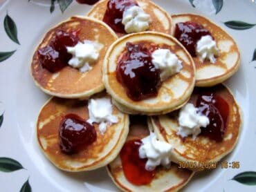 jam pikelets