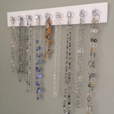 jewellery wall hanger