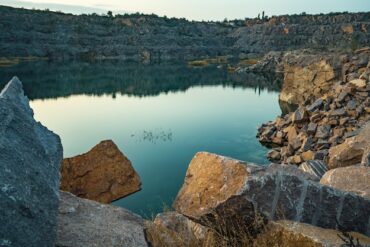 lake near me adelaide