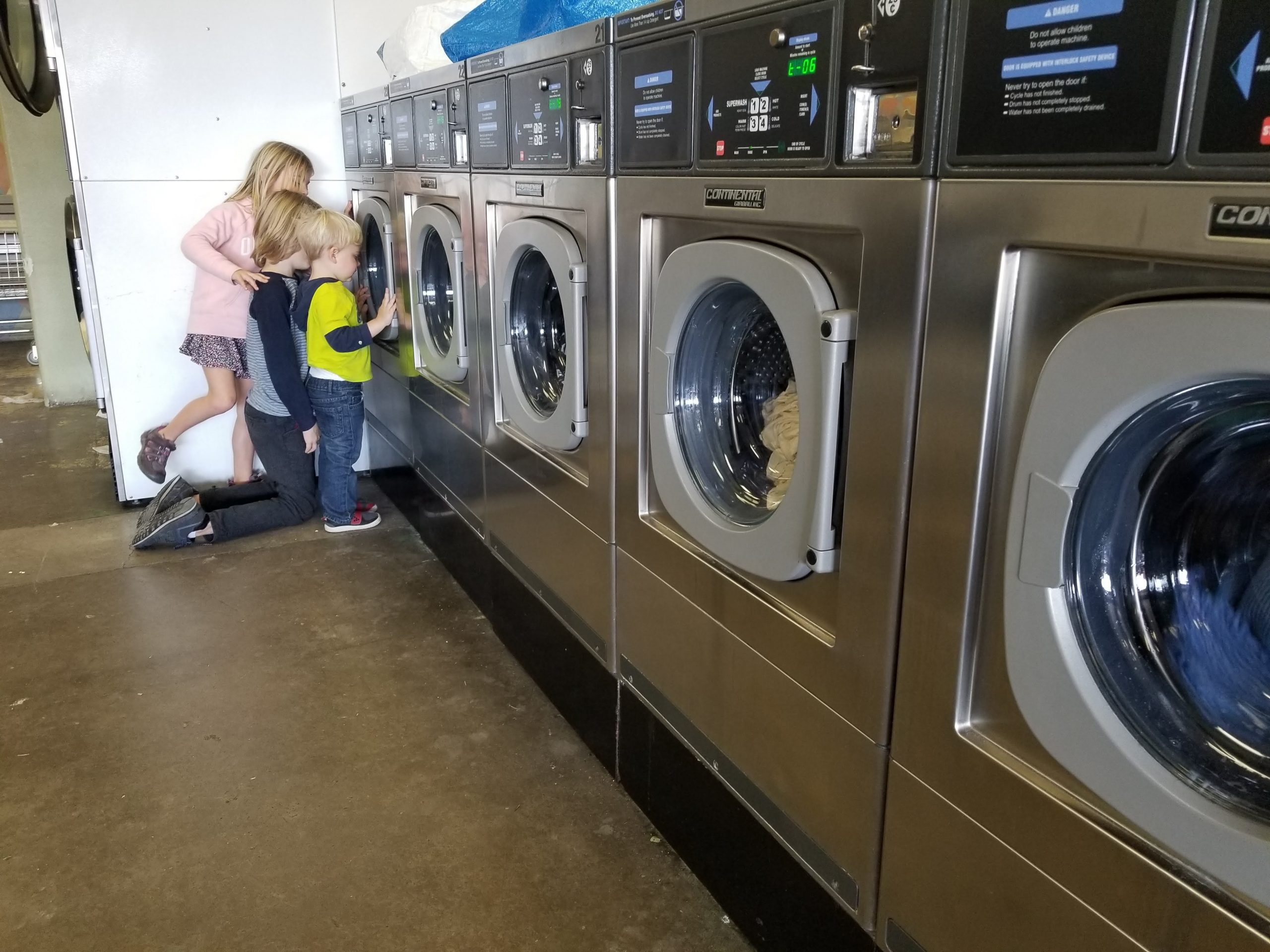 laundromat in near me