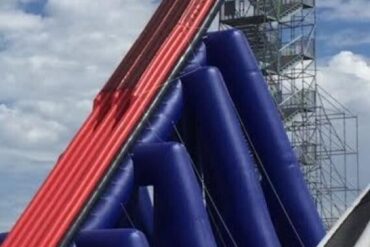 longest waterslide in australia sydney