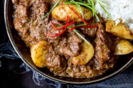 massaman curry slow cooker