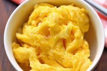 microwave scrambled eggs