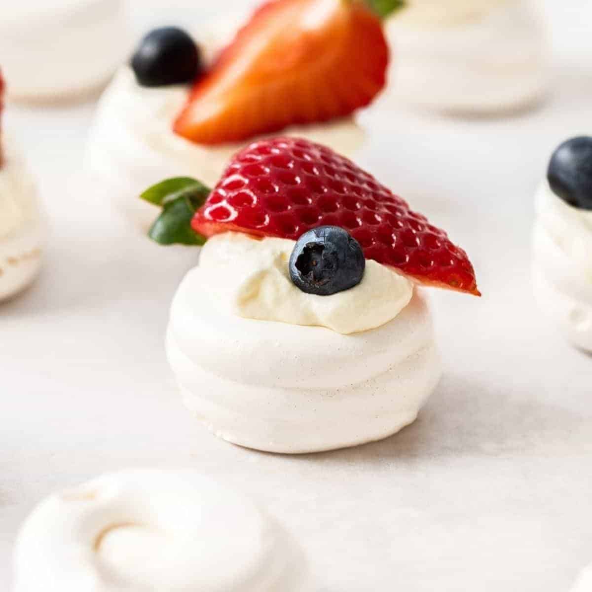 mini meringues