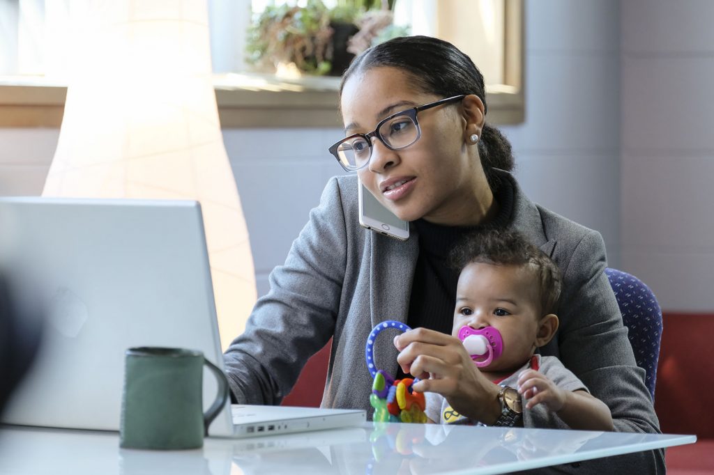 mum and working