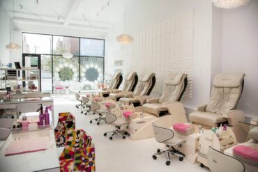 nails salon