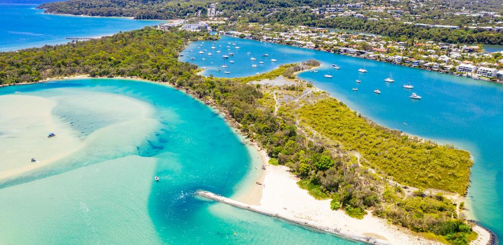 noosa beach australia