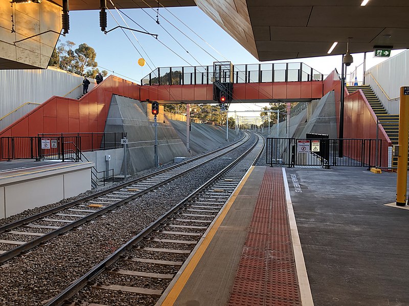 oaklands station