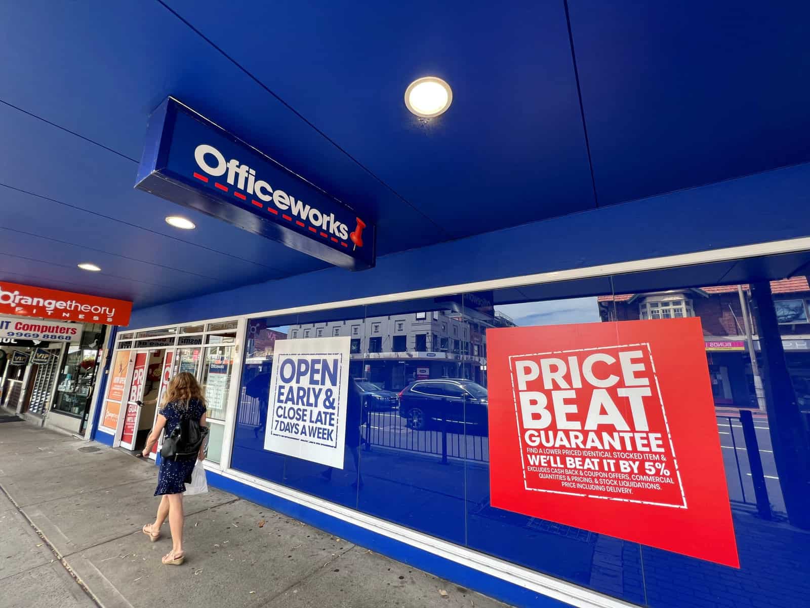 officeworks open time