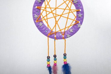 paper plate dream catcher