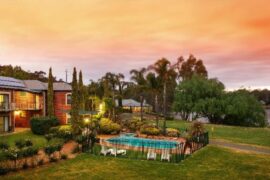 places to stay in clare valley