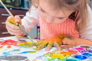 preschoolers painting