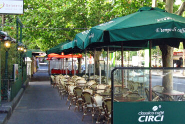 restaurants lygon street