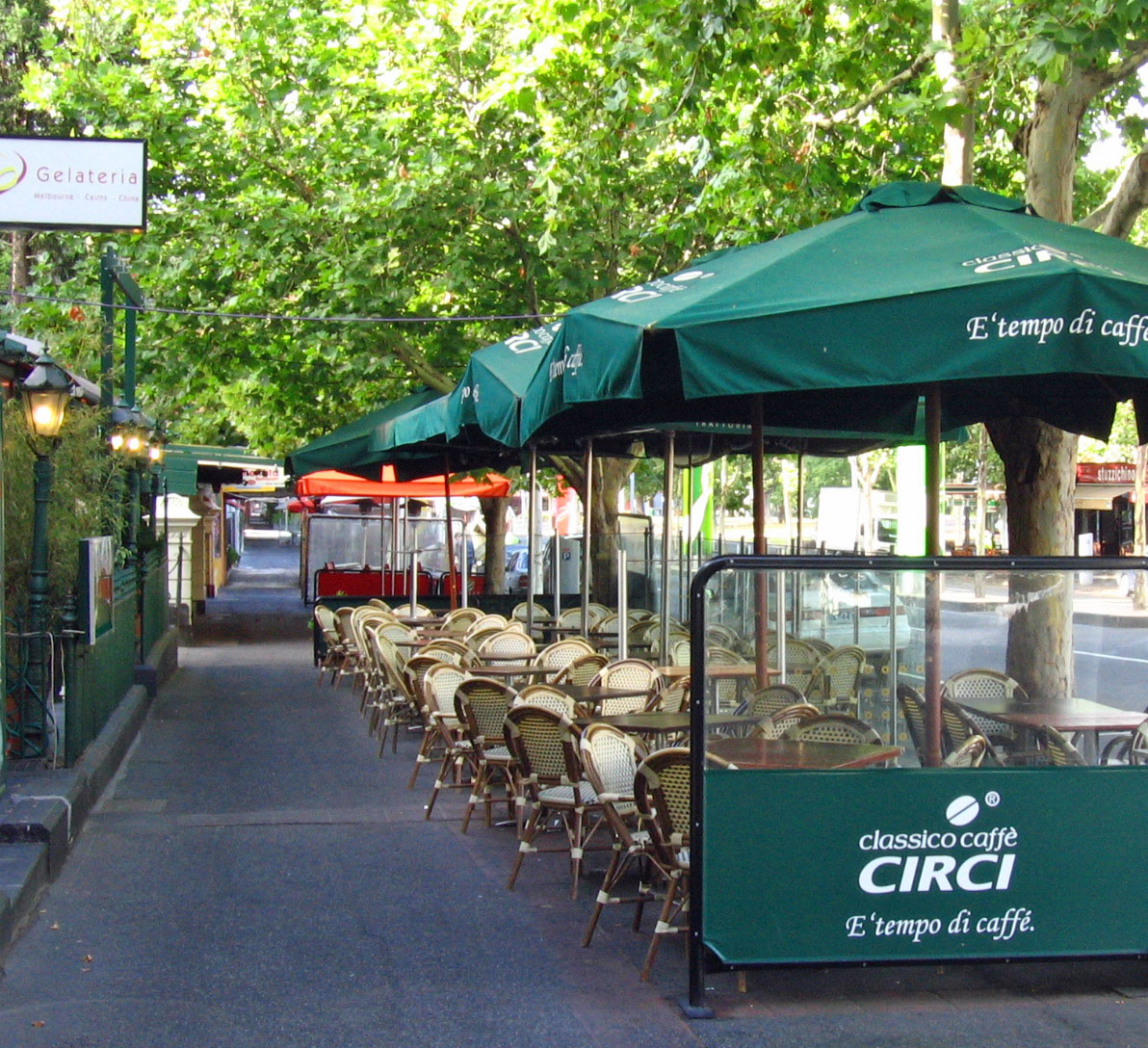 restaurants lygon street