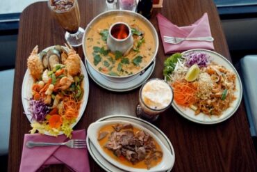 restaurants near me thai